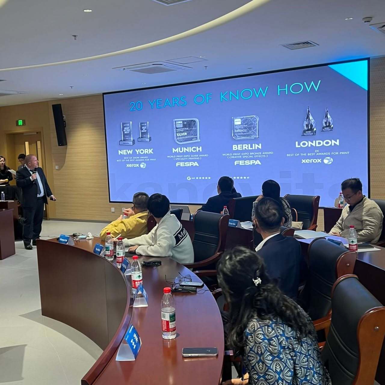 Zoltán Kanovits presenting at the Business Forum in Shanghai